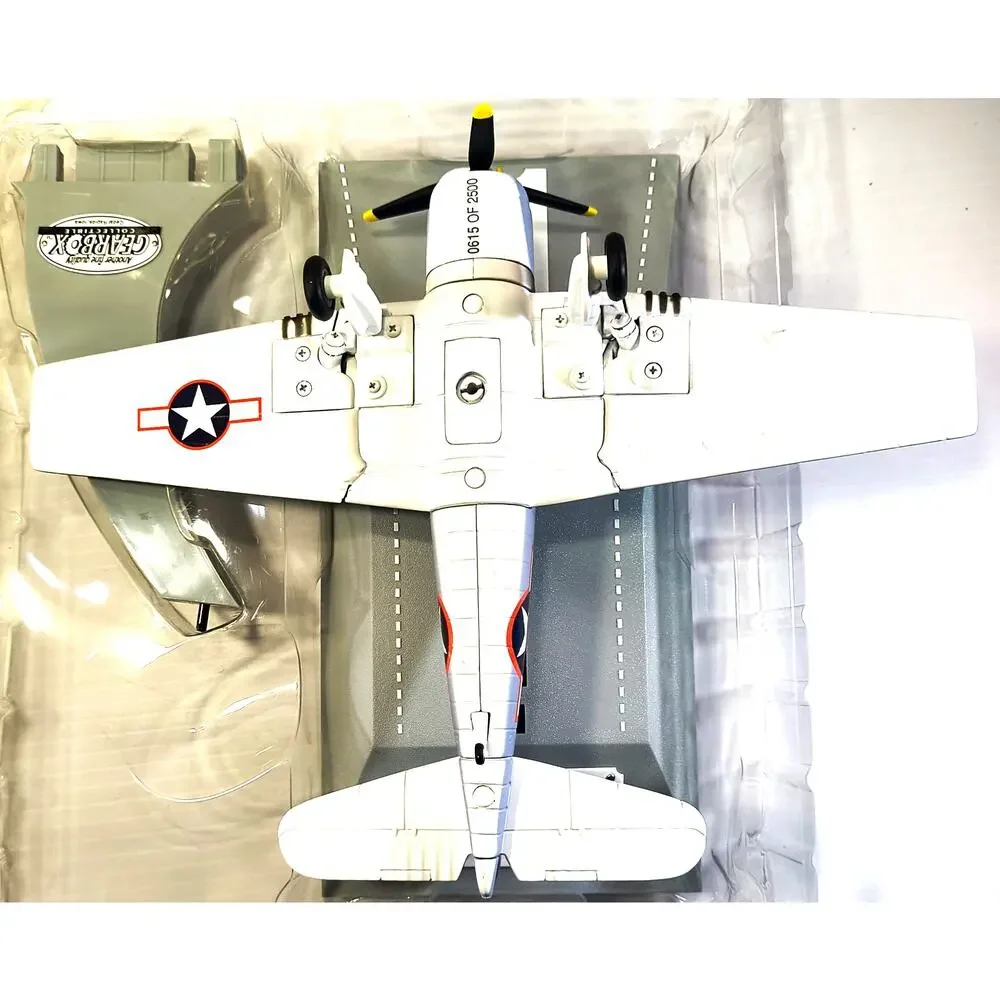 Gearbox Toys 1943 US NAVY F6F-3 HELLCAT #13 of VF-16 Coin Bank With Stand, Usedt